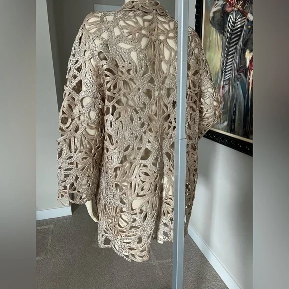 RANI ARABELLA Gold Lace Topper Jacket - Picture 11 of 15